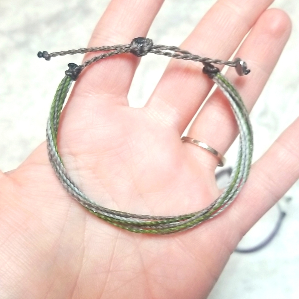 String Bracelets - Picture 7 of 16